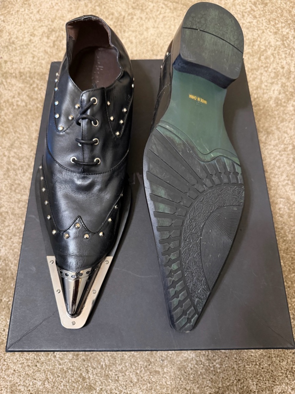 Black Studded Men’s Pointed Toe Dress Shoes with Metal Caps - Picture 3 of 3